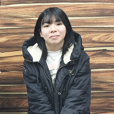 中　様